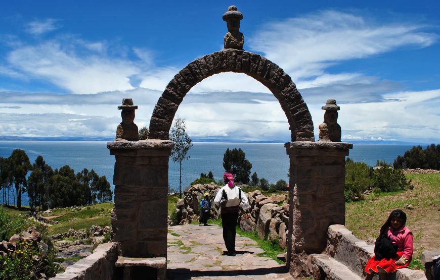 Lago Titicaca: Islas Uros y Taquile
