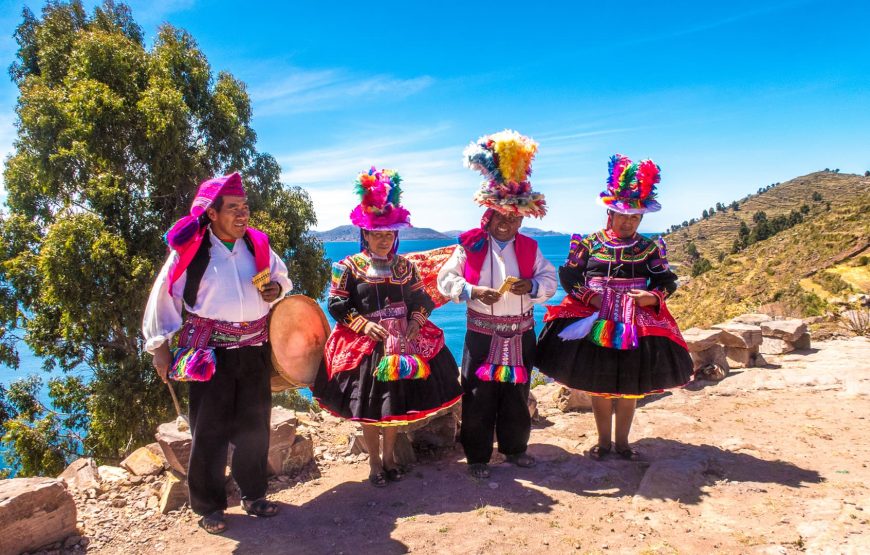 Lago Titicaca: Islas Uros y Taquile
